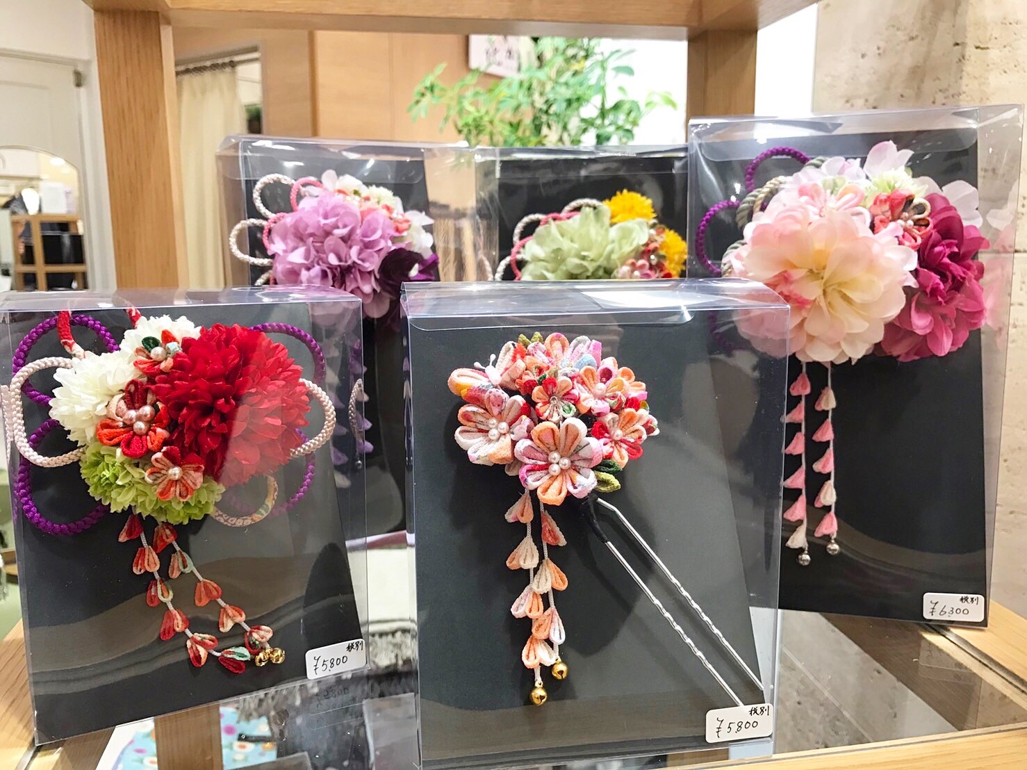 つまみ細工の髪飾り☆成人式や卒業式にも！ | 京都着物レンタル花かんざし