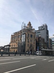 京都駅からひと駅花かんざし　四条大橋